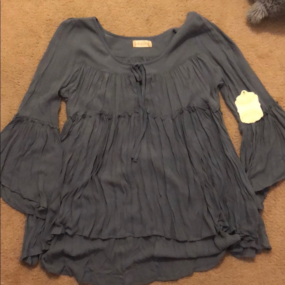 New flowy top from altard state